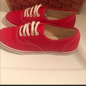 Vans low pro size 6 womens